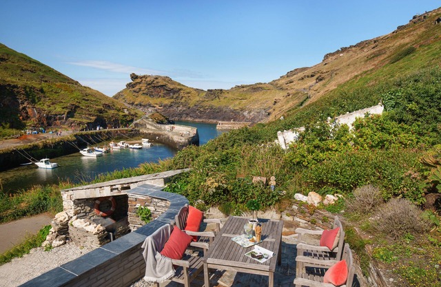Prime harbour side, completely refurbished, sunset & sea view terrace