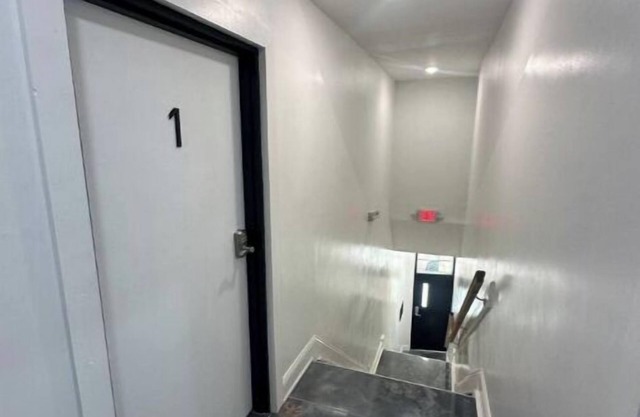 Prime OTR+Queen Bed+Parking Unit 1