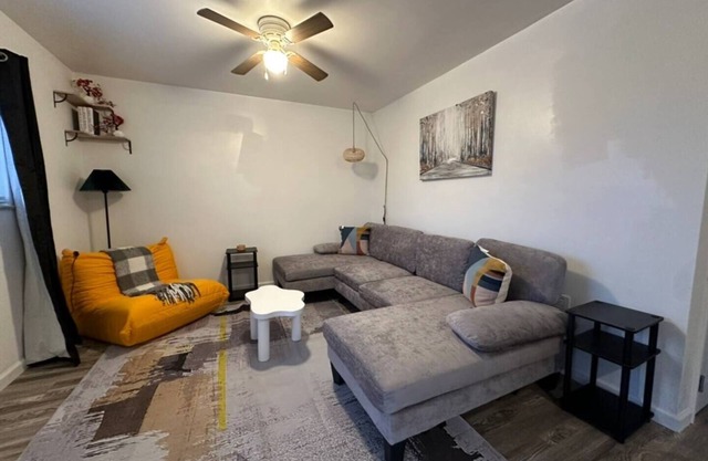 Private 1 bed/1bath by Downtown Columbus, Arenas, & Hospitals