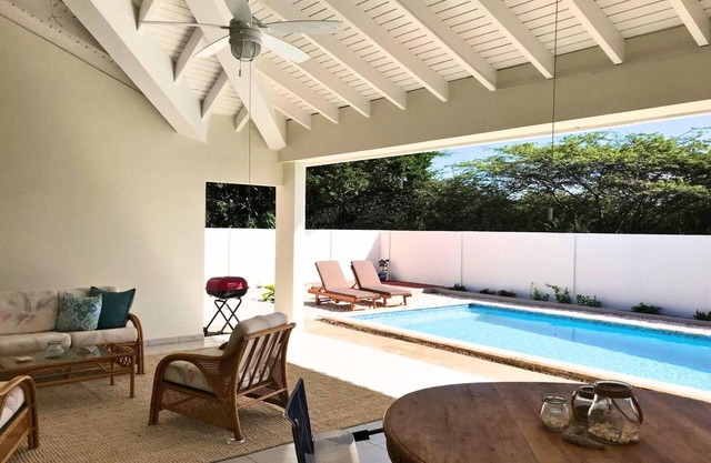 Private 3 Bedroom/3 bath Aruba Getaway Villa