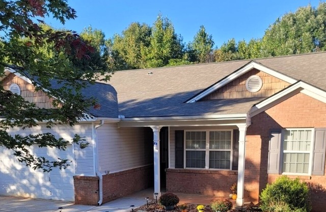 Private 3-Bedroom Home minutes away from UGA!