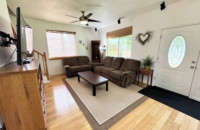 Private 4 bedroom home in the heart of Kenai