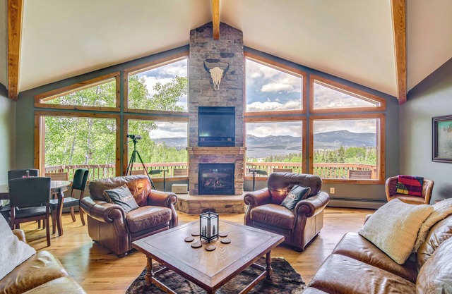 Private 5 Acres w/Mtn Views: Park County Cabin!