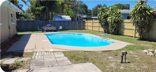 Private 5BR Oasis with Pool Near Clearwater Beach