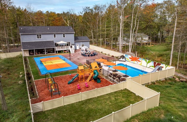 Private 6BR Mountain Mansion w/Hot Tub & Fire Pit