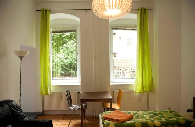 Private Apartment in Berlin's most central district next to the river Spree