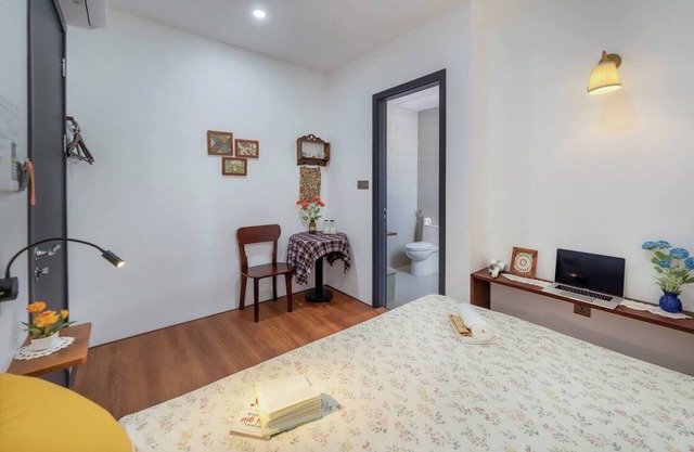 private beautiful room include pool