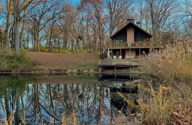 Private Cabin with Pond on Family Farm
