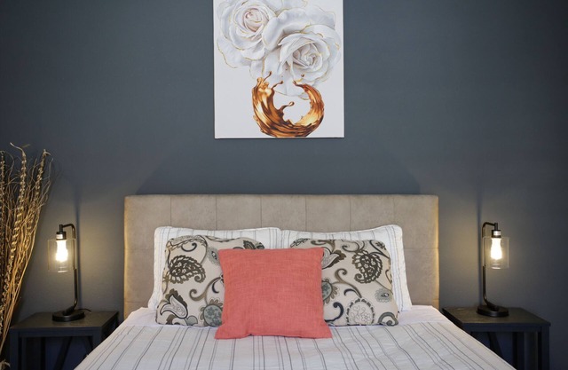 Private Casita/Child-friendly w gym, pool, tennis/pickleball, fridge, hi-chair