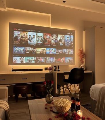 Private Cinema Apartment By Buddies Home