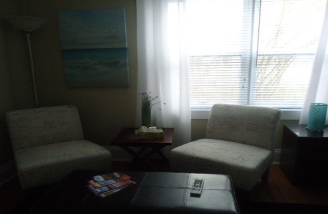 Private, cozy, heritage studio in Charlottetown Historic District