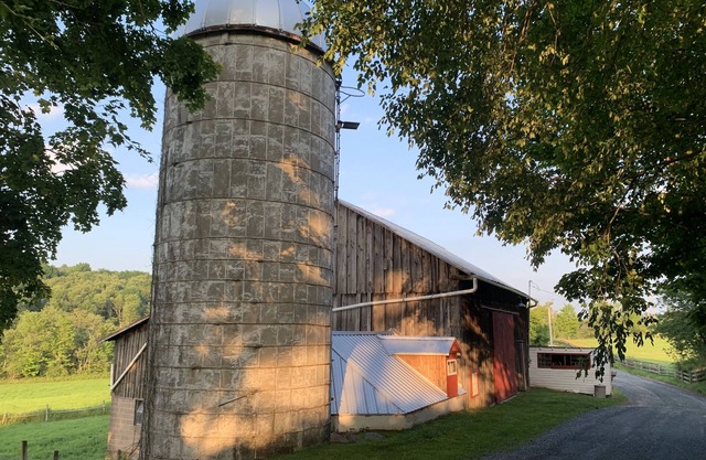 Private, idyllic, 1811 farmhouse on 40 acres with pool