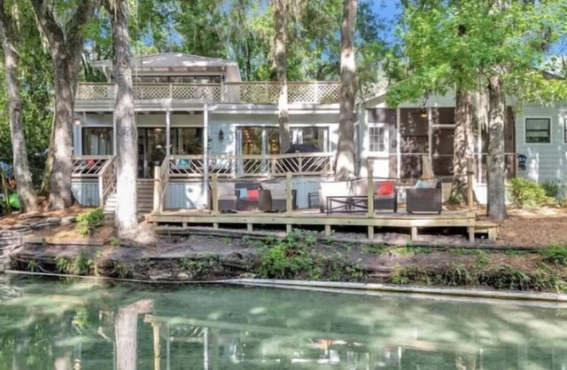 Private Island Waterfront Oasis Kayaks + Paddleboards + Canoe + NEW Pool Table