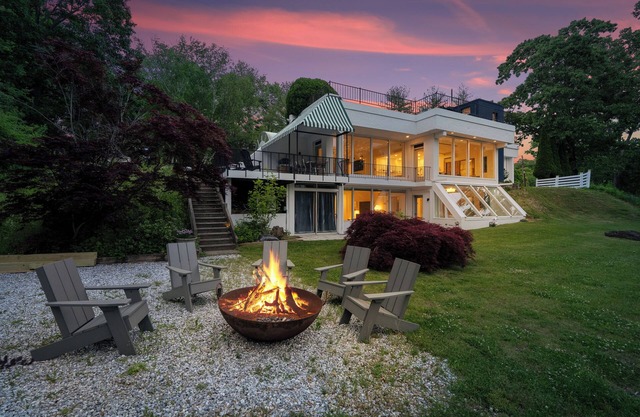 Private Lakefront Home w/Private Lake, 3 Bedrooms - Minutes to Hotchkiss