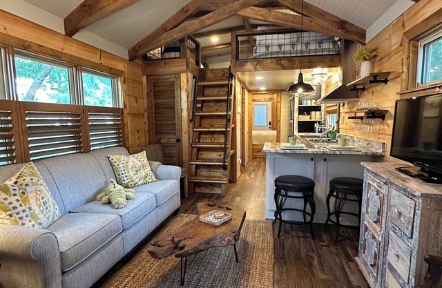 Private Luxury tiny home . Ideal for golfers, beachgoers, and outdoor adventures