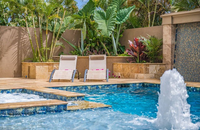 Private Luxury Villa in Kihei. Just moments walk to the beach. 10/10 reviews!