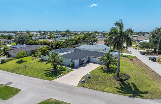 Private paradise with heated pool in Cape Coral
