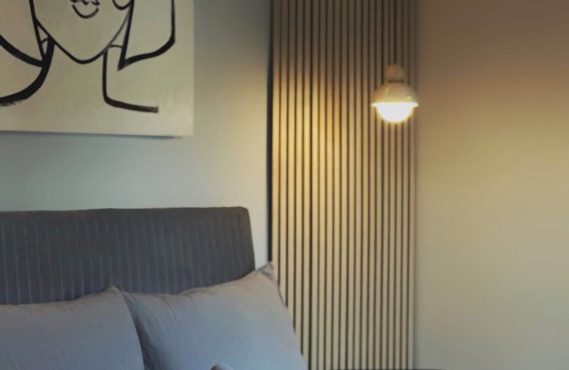 Private Parking & Patio Stylish Urban Getaway