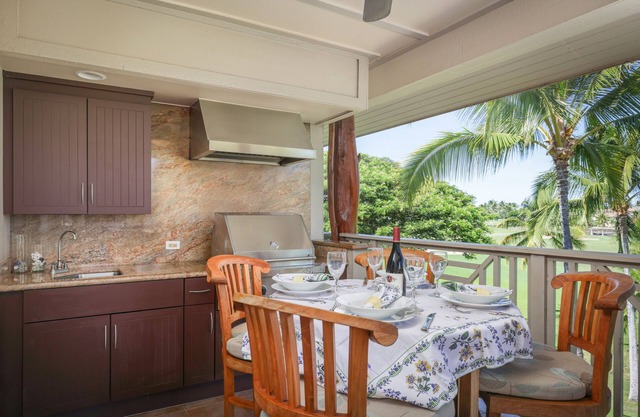 Private Penthouse Getaway At Waikoloa Beach Resort 5 minutes from A-Bay Beach