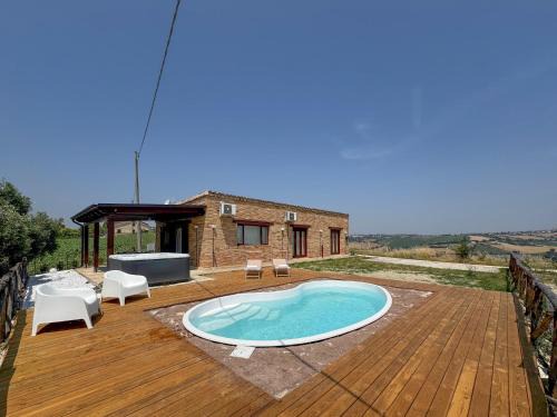 Private Pool and Jacuzzi with Fantastic View by Host Hero