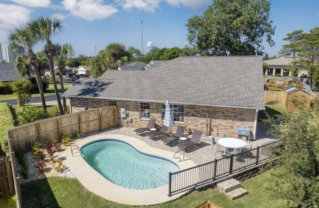 Private Pool, Golf Cart & 4 Bikes! PRIVATE Beach Access~Havenly at Seaspray in M
