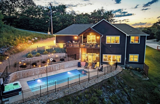 Private POOL | Hot Tub | Lake Views | Game Room