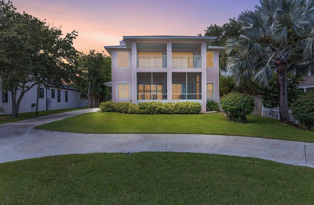 🐬Private Pool | Intracoastal Views | Sunrise on Halifax🐬