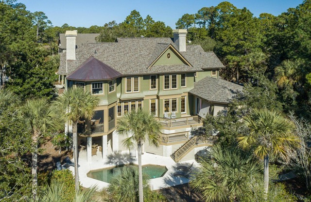 Private Pool, Lagoon Views, Secluded Setting