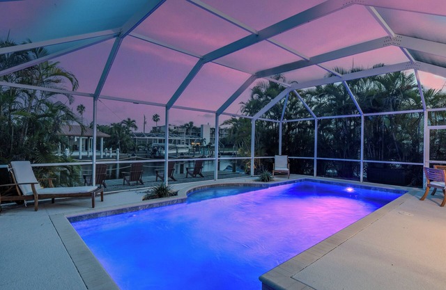 🌅Private Pool | Canal Front with Great Views | Sunset on Ibis🌅