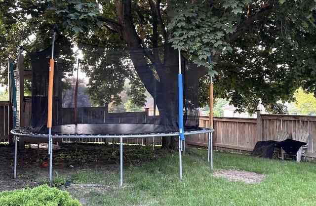 Private recreational basement in Holland Landing