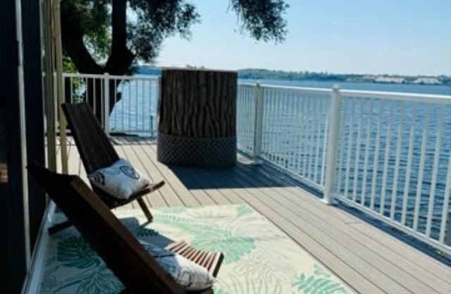 Private Retreat Home in Picton Bay - Lake Ontario