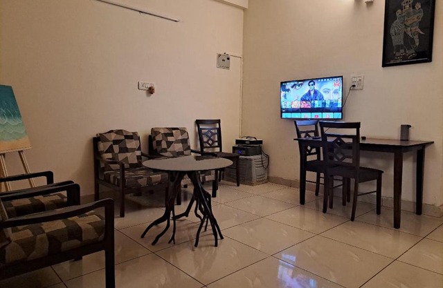 Private room with Sky Garden in Green Bacchus by Walias