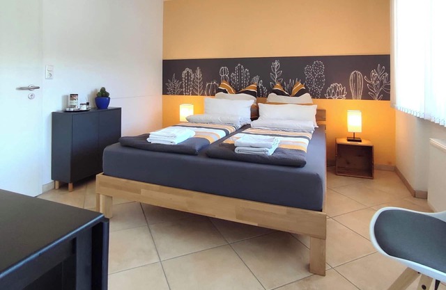 Private room with terrace and own access in Ockenheim am Jakobsberg