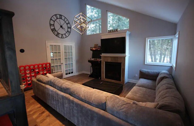 Private Sandy Beach Waterfront Cottage