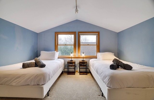 Private & Spacious Pocono Retreat | King Bed | PS5