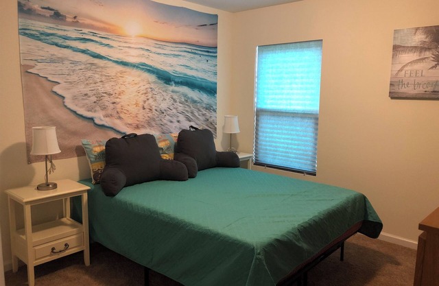Private Suite Sleeps 4 Book Beach Salt & Flip Flops