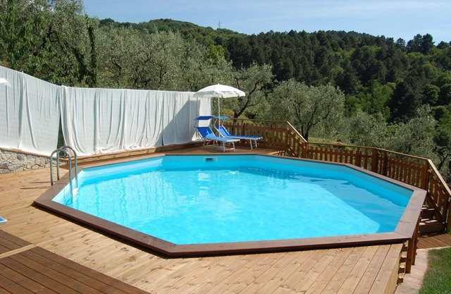 Private Villa with private pool, WIFI, A/C, TV, terrace, panoramic view, parking, close to Lucca