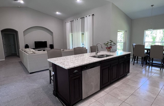 Private Waterfront Beautiful 4-bedroom Home