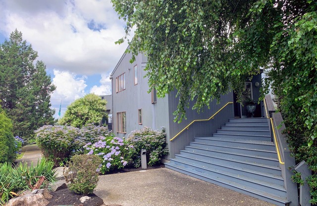 Private Waterfront In Jamestown - Sunset Views Of Narraganset Bay!