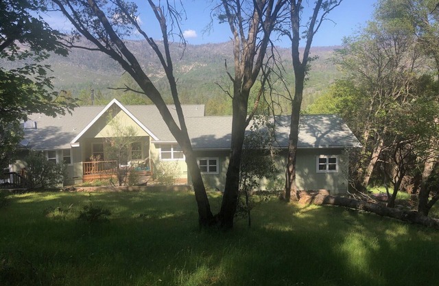 Private Yosemite Scenic by Way-Bass Lake View 5 acre-Up to10-Occupants