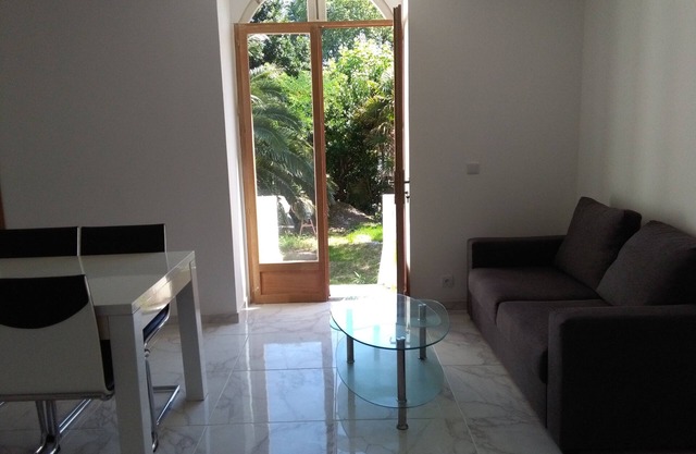 Promo apt3 t3 and garden 50 meters from the great hendaye beach