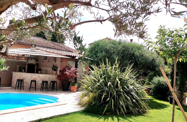 PROMOTION from 15 to 28 June Air-conditioned villa 5 minutes from Avignon city center
