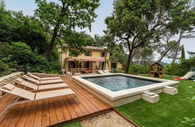 Provencal villa 200m2 fully air-conditioned swimming pool with beautiful view of Ventoux