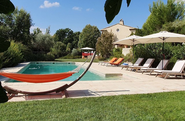 Provencal Villa with luxury services situated 15mn by car from Aix center.
