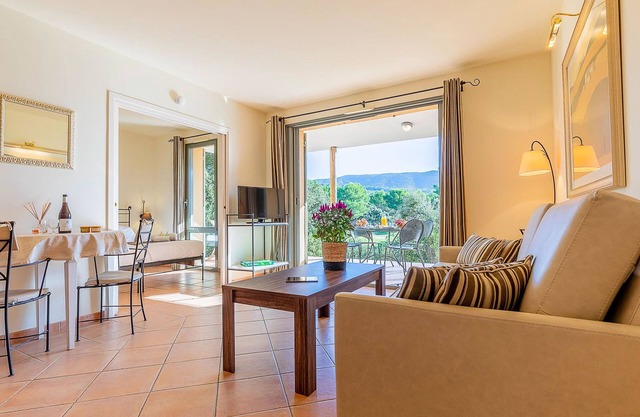 Provence Country Club by Interhome