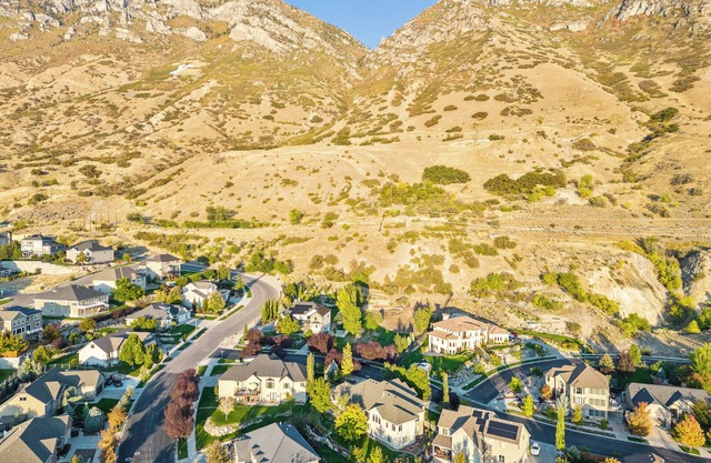 Provo Peaks- 30+ day stays