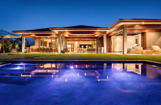 Puka Pa 8 – Sweeping Ocean Views | Onsite Staff & Daily Housekeeping