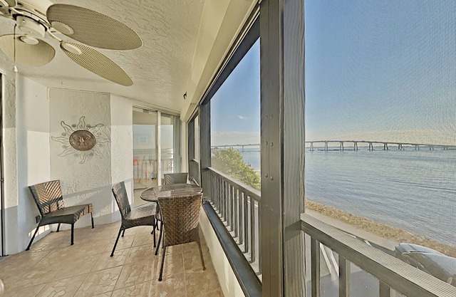 Punta Rassa #202 PICTURESQUE WATERFRONT 2 BED CONDO MINUTES FROM SANIBEL