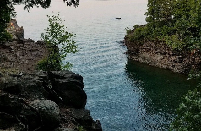 PURE MICHIGAN! BEAUTIFUL ,RELAXING, LAKE FRONT, BOATING, FISHING, KAYAKING, ATV
