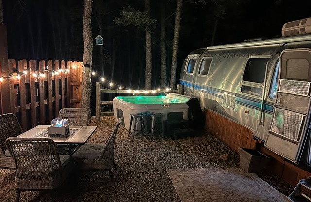 PVP56 Vintage 1984 Airstream RV — With Private Hot Tub!